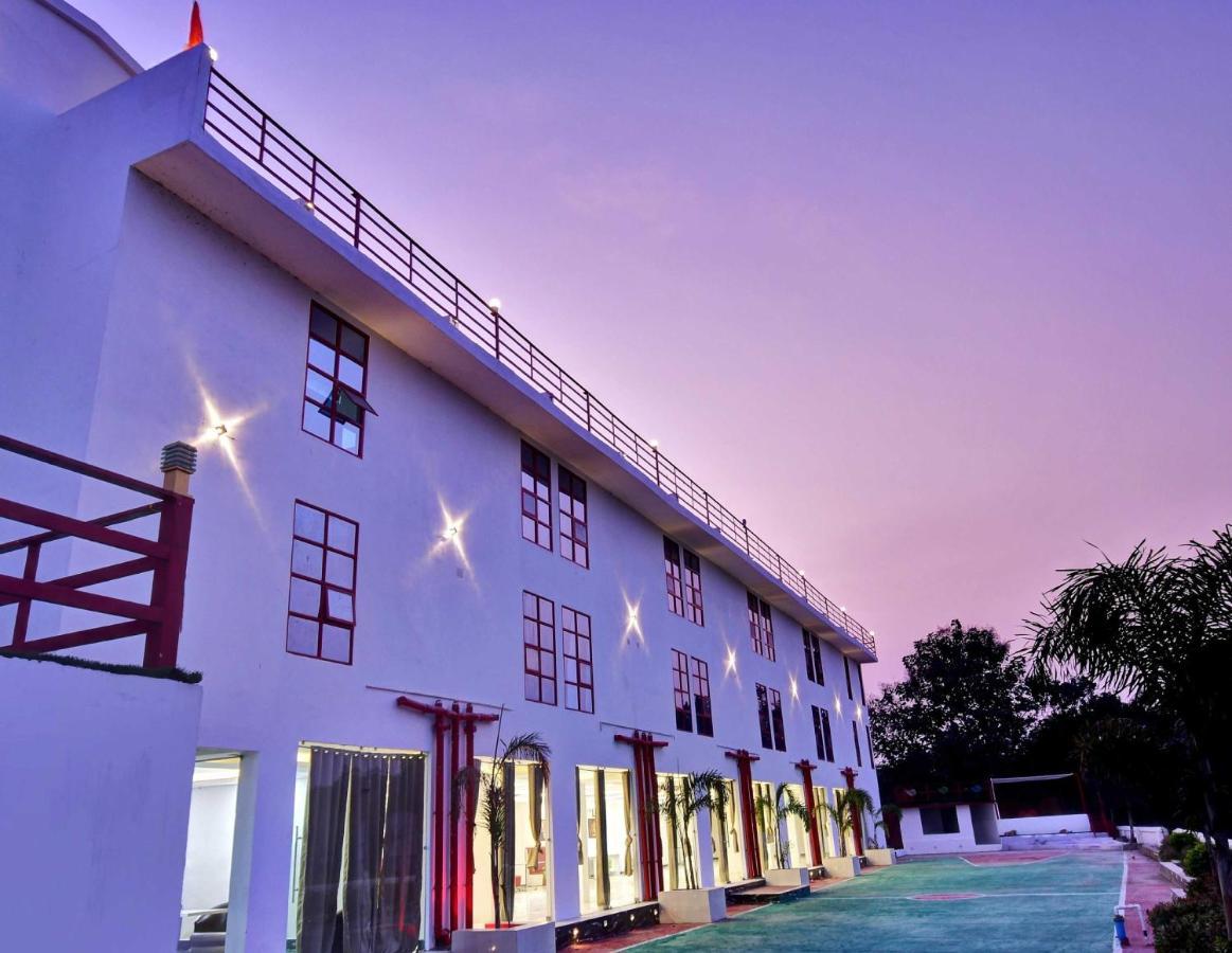 Oyo Townhouse 779 Gods County Ξενοδοχείο Tarapith Εξωτερικό φωτογραφία